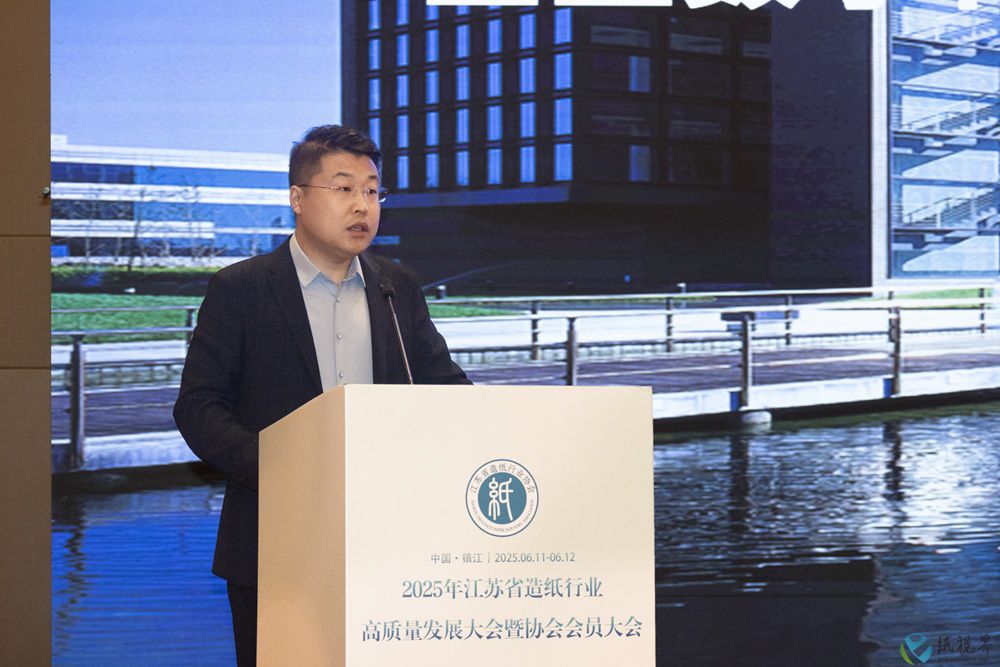 田贵鹏1000.jpg