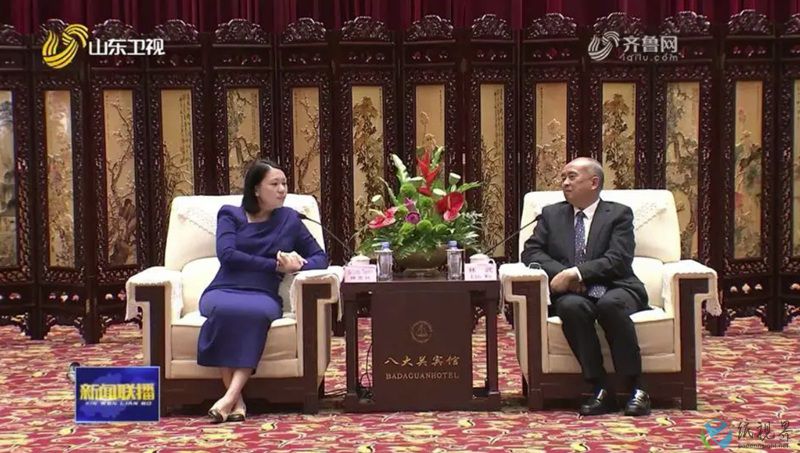 会见1800.jpg