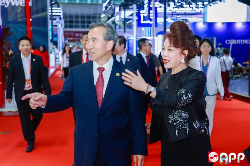 任鸿斌-800.jpg 任鸿斌-800.jpg